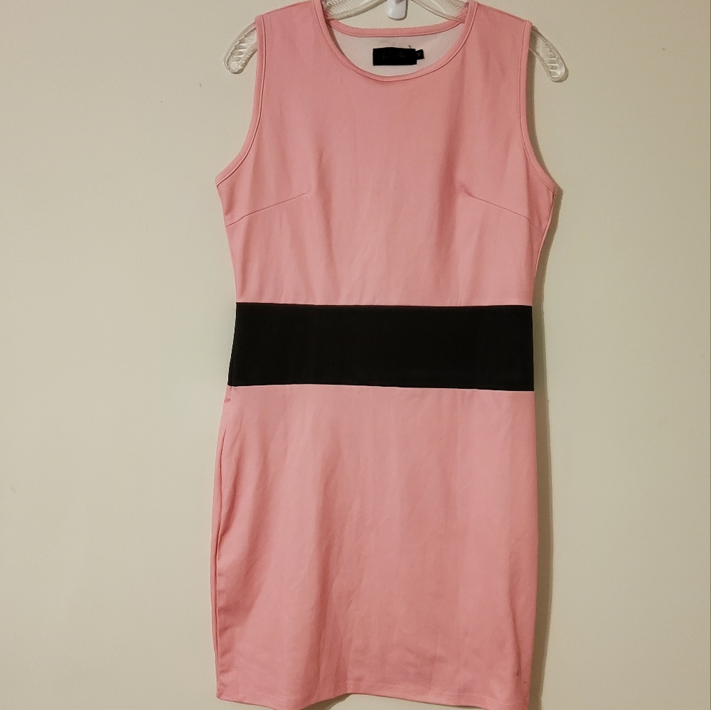 Moisolly Elegant Pink and Black Sleeveless Sheath Midi Dress